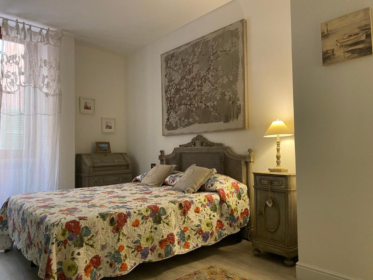 Апартаменты Violetta Maison, Elegante E Romantica A Salo' Экстерьер фото